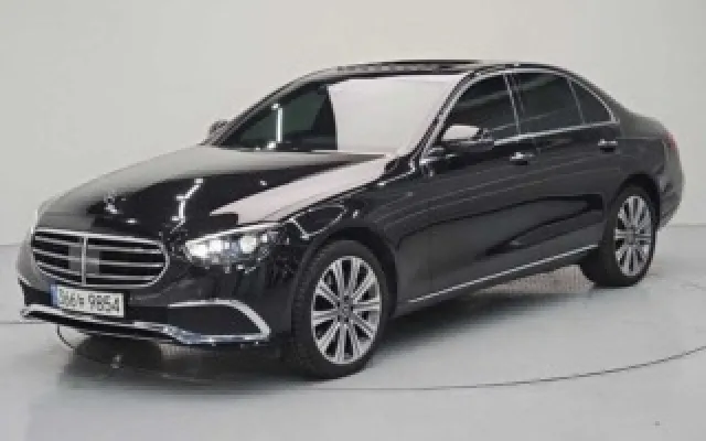 인천개인회생자동차구매 E-클래스 W213 E350 4MATIC 익스클루시브 매물 사진 8 - 2022/11 30,628km